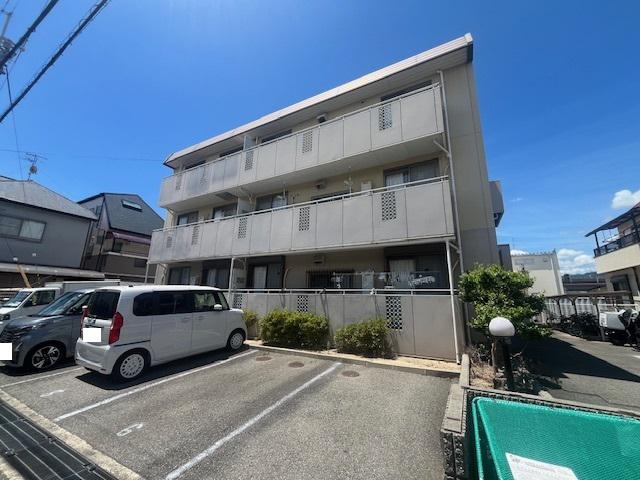 トリヴァンベール門前