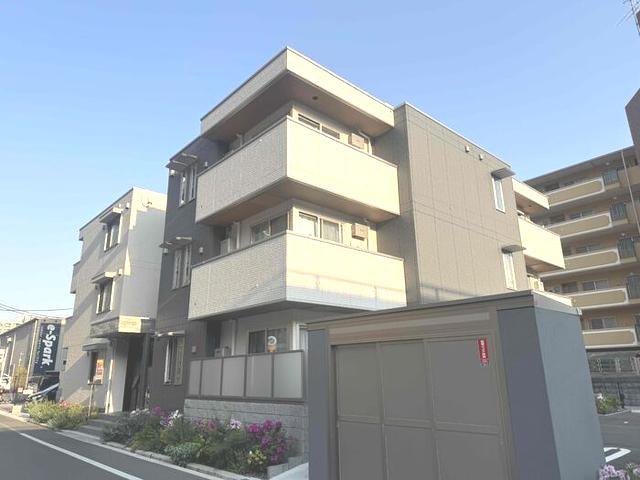 トリシア江坂
