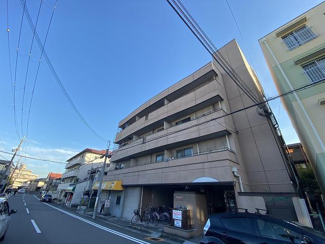 プラウデスト