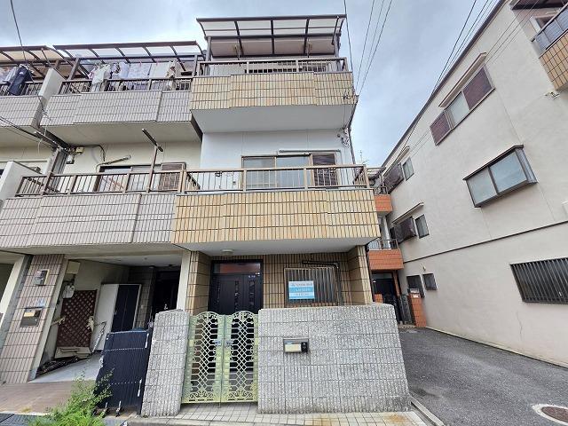 近鉄奈良線 若江岩田駅 徒歩16分 3階建 築32年