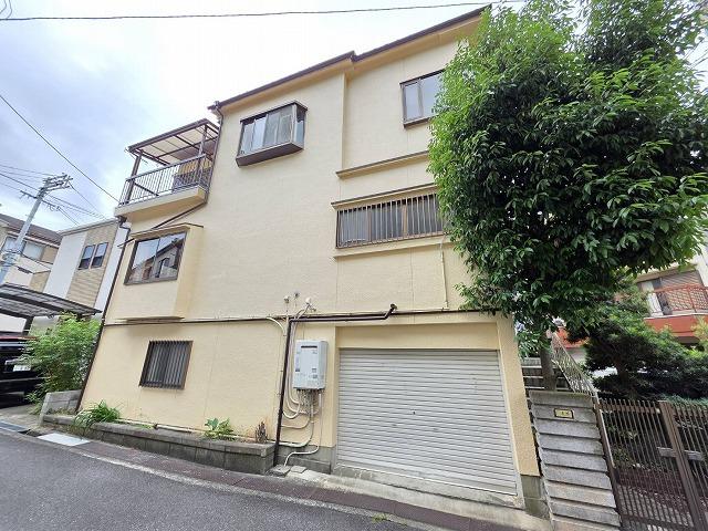 近鉄奈良線 瓢箪山駅(大阪) 徒歩18分 3階建 築8年