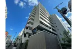 大阪メトロ御堂筋線 江坂駅 徒歩5分  築11年