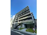 大阪メトロ御堂筋線 江坂駅 徒歩10分 7階建 築2年