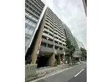大阪メトロ御堂筋線 江坂駅 徒歩3分 15階建 築18年
