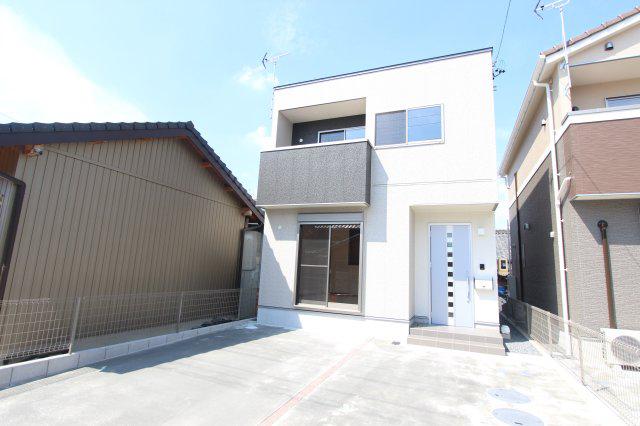 名鉄犬山線 徳重・名古屋芸大駅 徒歩25分  築10年(3SLDK)