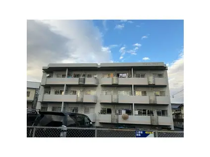 ファミールTOSHI(3LDK/1階)の外観写真