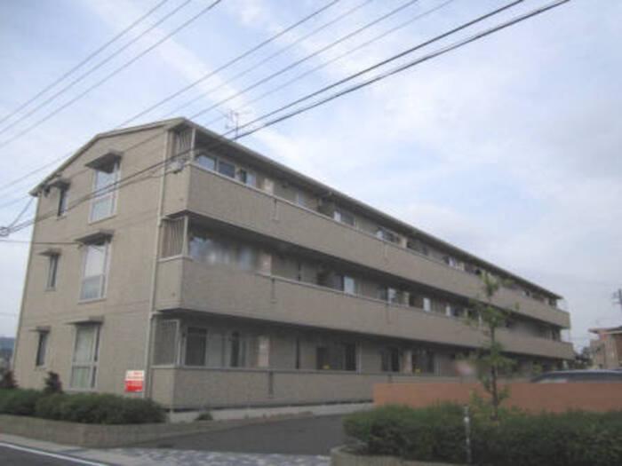アザレ 蘇原 E棟