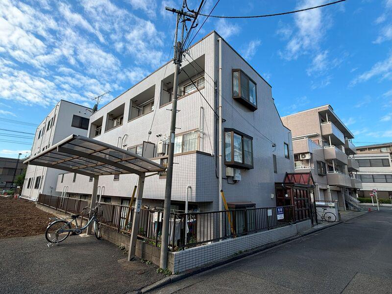 モア府中