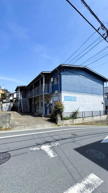 ウエストナラシノ