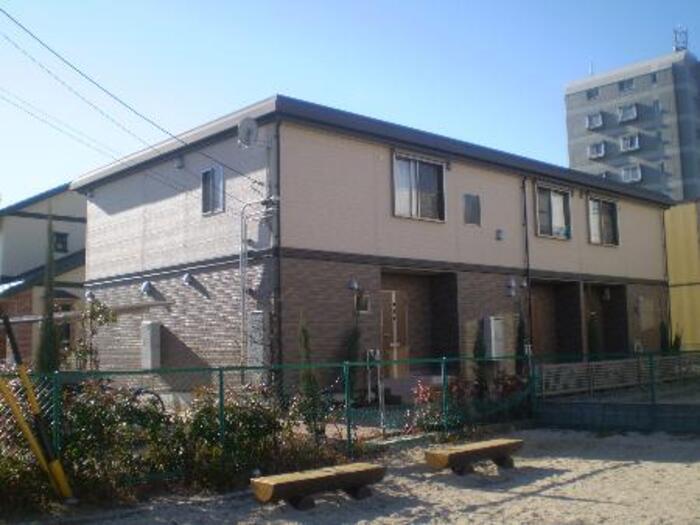 リースランド四日市東　B