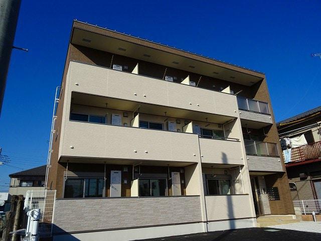青梅線 牛浜駅 徒歩9分 3階建 築10年