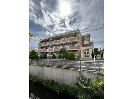 メゾンソレイユ(1K/1階)の外観写真