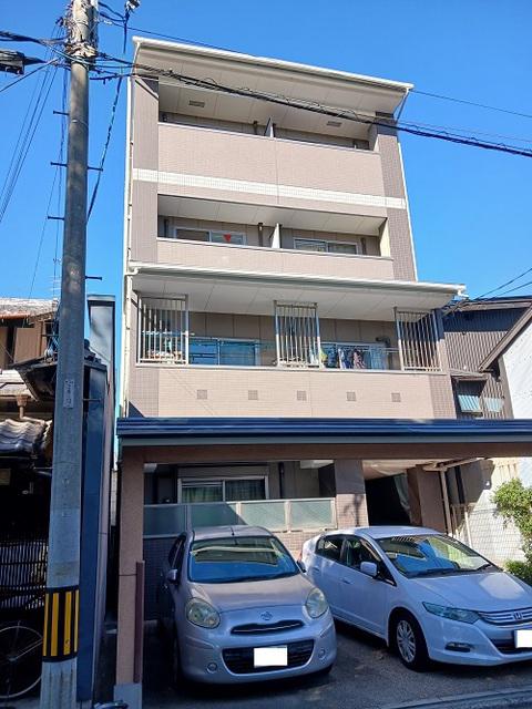 グランフィオーレウエダ