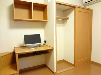 レオパレス樹(1K/1階)の居間写真