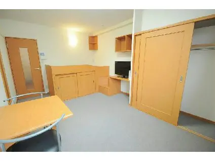 レオパレスビートル(1K/2階)の居間写真