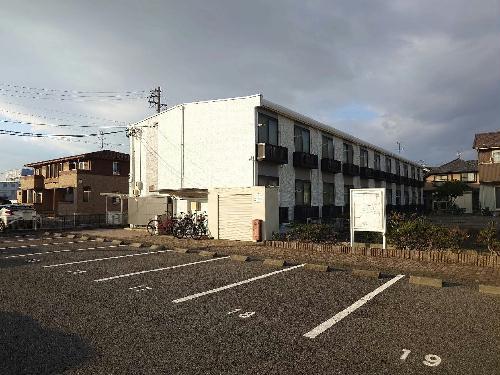 レオパレスプレミール友