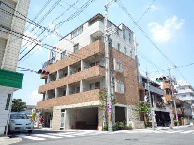 ティアラ小松
