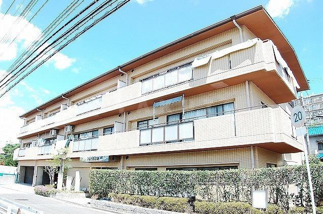 フレール江坂