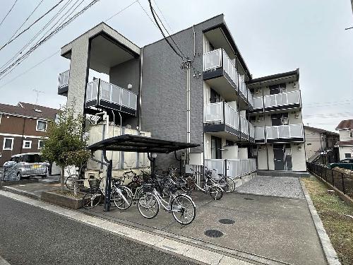レオパレスカトルセゾン伊奈