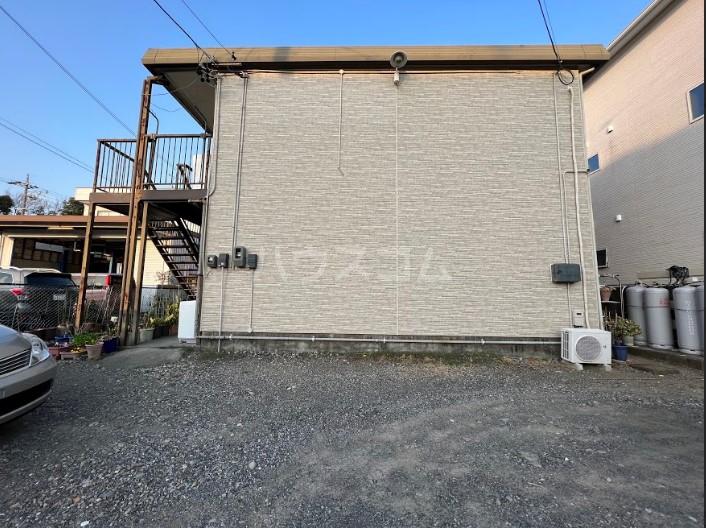 PUERTA西島