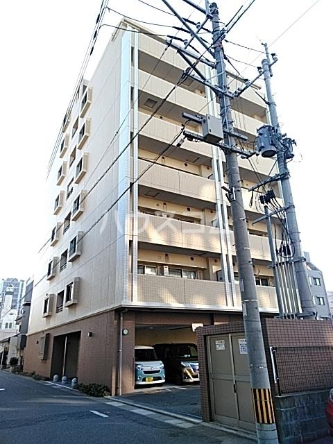 ラファセエスティーロ箱崎駅前