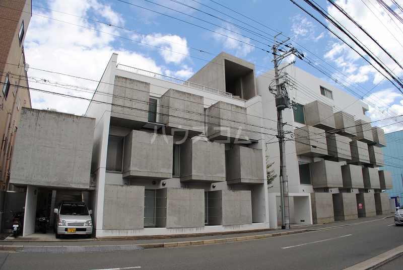 モノコモド御前B棟