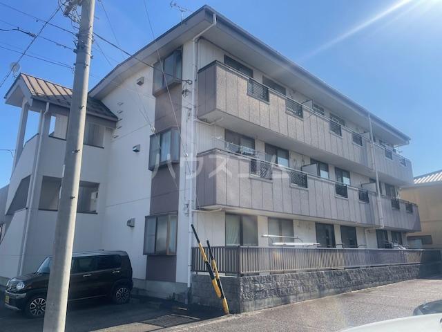 メゾンテラニシ