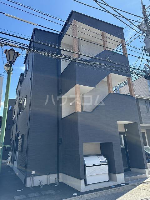 Y-HOUSE
