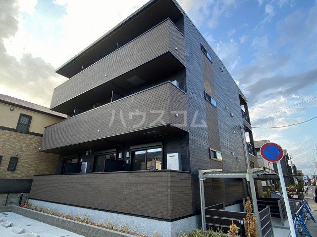 ローレルウエスト