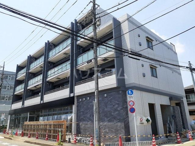 シャン・ヴァロン明神町