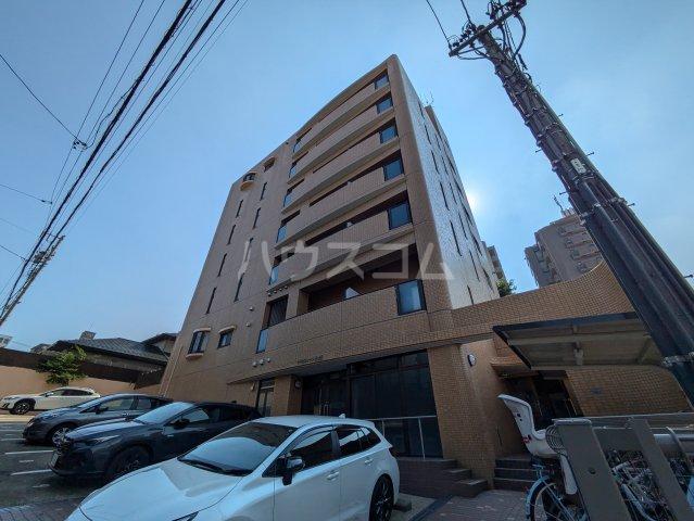 ラ・モヴェール白壁