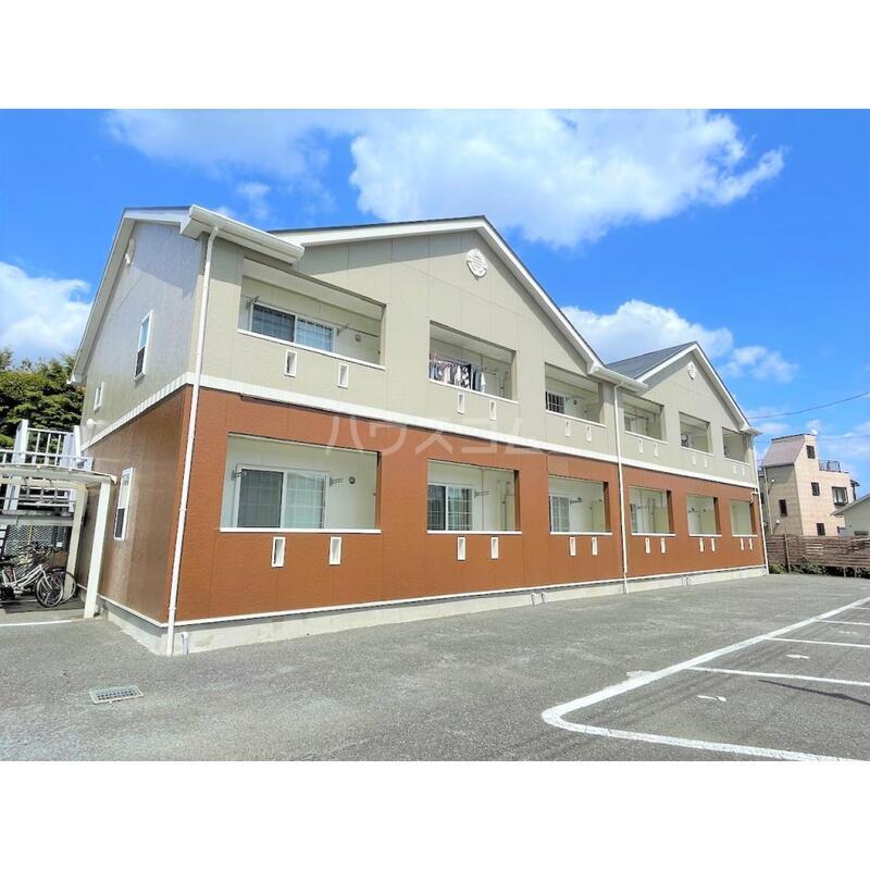 ファミール岩間