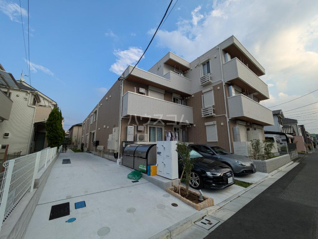 グラナーデ東伊興