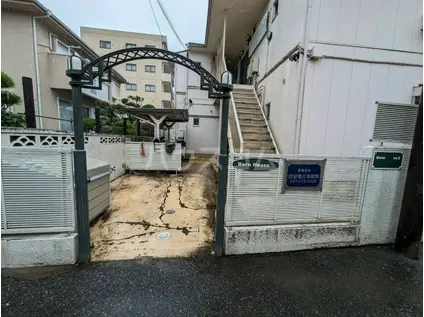 ベルンハウゼ(1K/2階)の外観写真