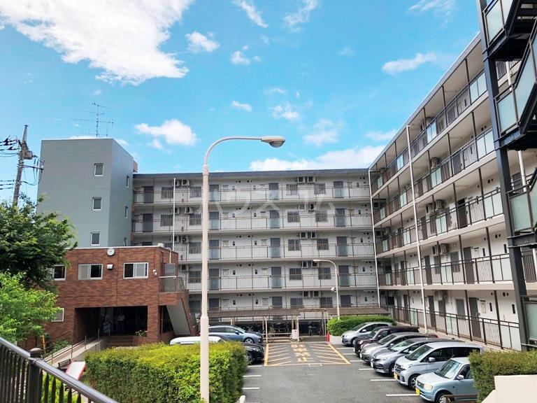 ファミネスサガミ野