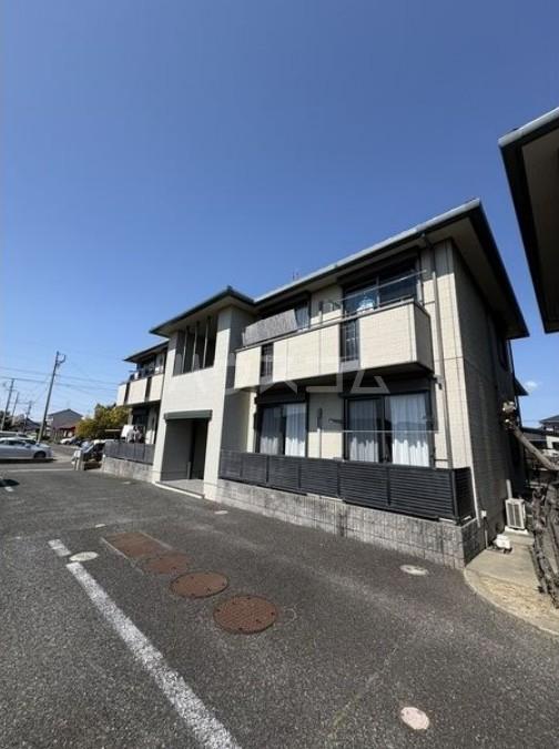 ルミエール江川