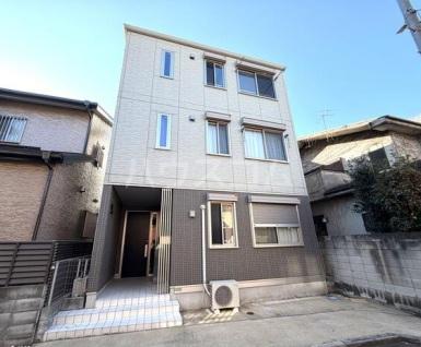 GRAND SOLEIL 5