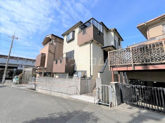 阪急電鉄宝塚線 石橋阪大前駅 徒歩7分 3階建 築31年