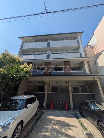 YS HOUSE