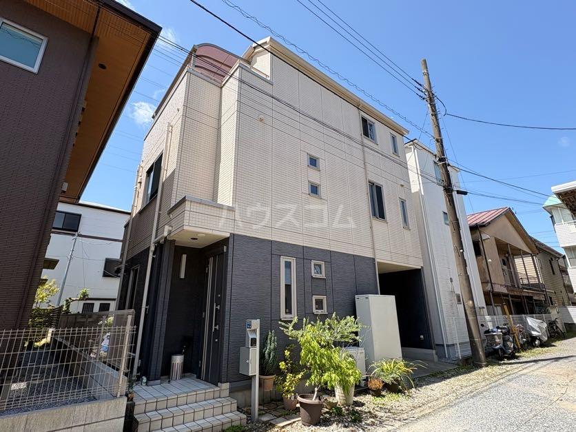 東京都新宿線 本八幡駅 徒歩10分 3階建 築20年
