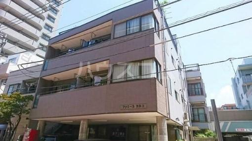 ファミーユカネコ