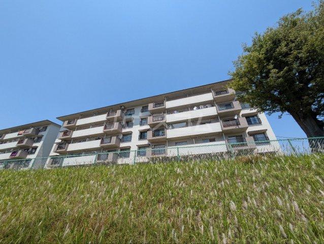 習志野台団地12街区10号棟