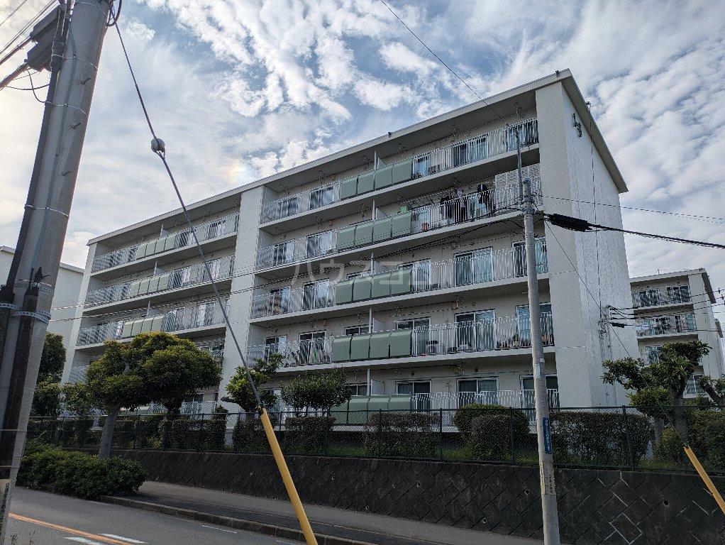 湘南長沢グリーンハイツ1-8号棟