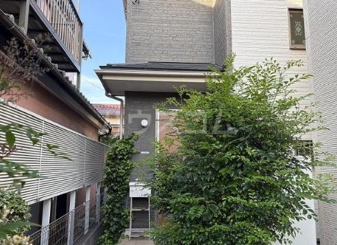 京成電鉄千葉線 検見川駅 徒歩6分 2階建 築15年