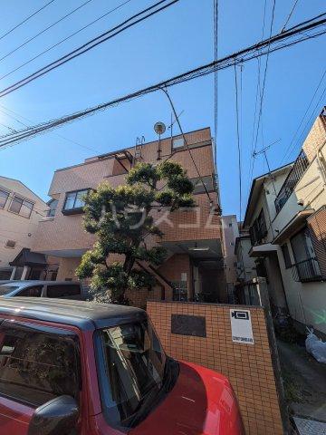 アーバインコザイ