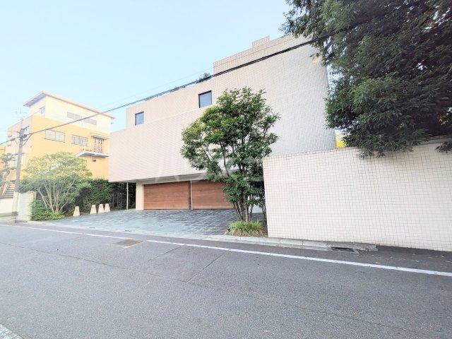 FUKASAWA SPACE9