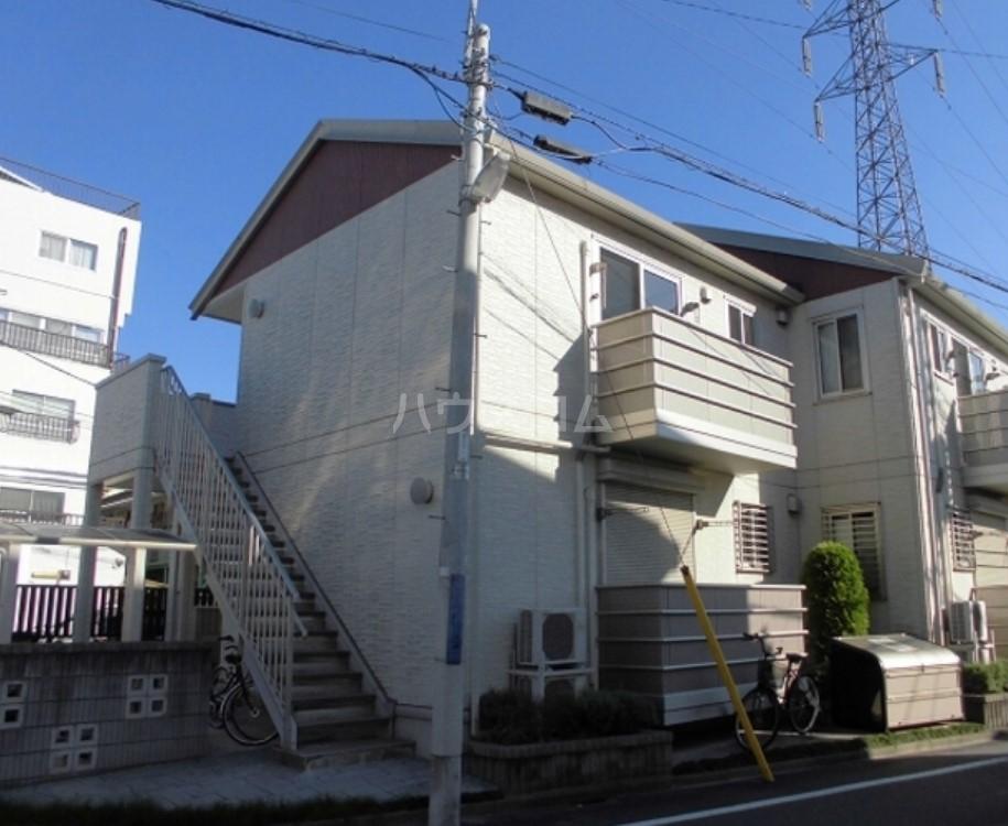 TOMORROW HOUSE