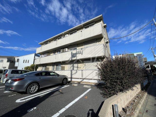 ジュネスタウン