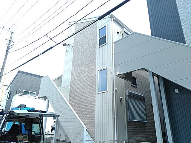 JOLIE MAISON(1K/2階)