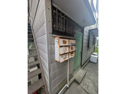 新谷荘(1K/1階)の外観写真